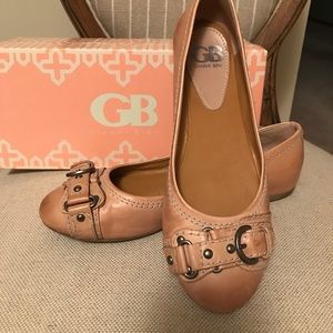 Gianni Bini leather flats